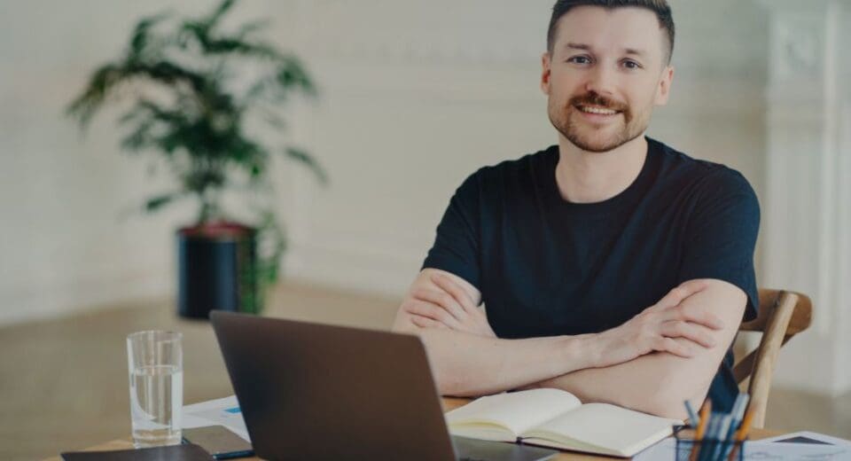 Person trying to earn income making sales with legitimate affiliates